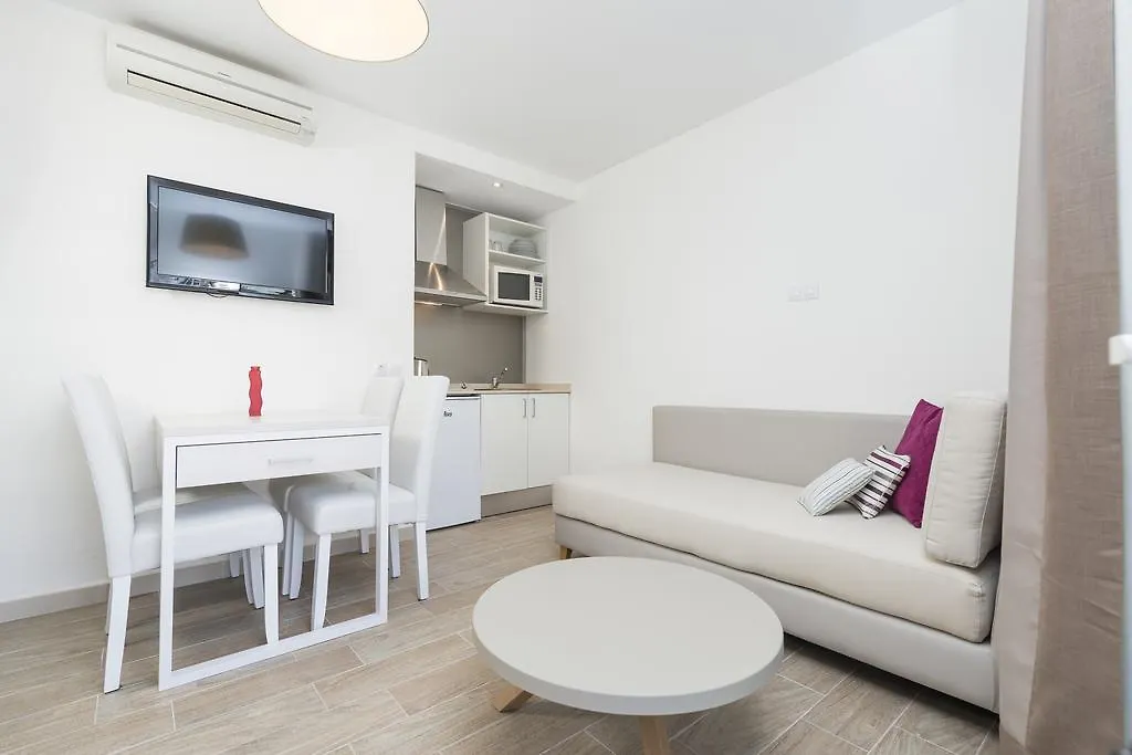 קאן פיקפורט Apartamentos Ferrer Janeiro מלון דירות פורט ד'אלקודיה